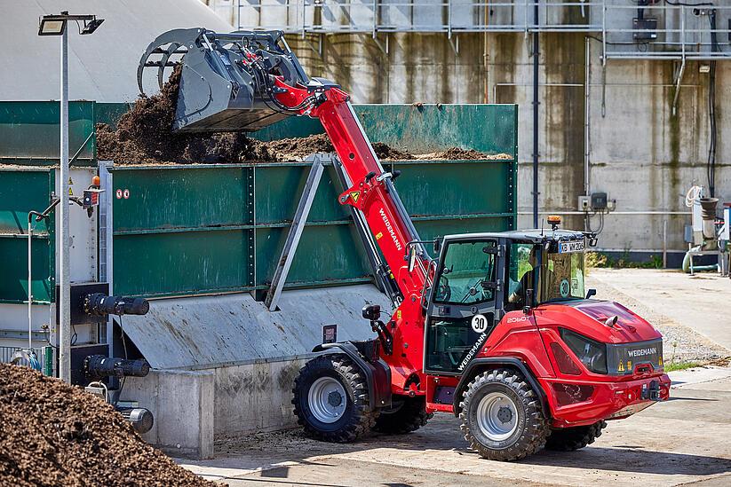 Weidemann telescopic wheel loader 2060T in studio, efficiency