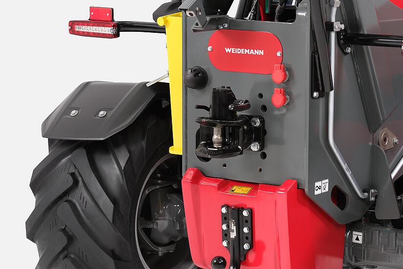 Weidemann telehandler T6025 in studio, trailer operation