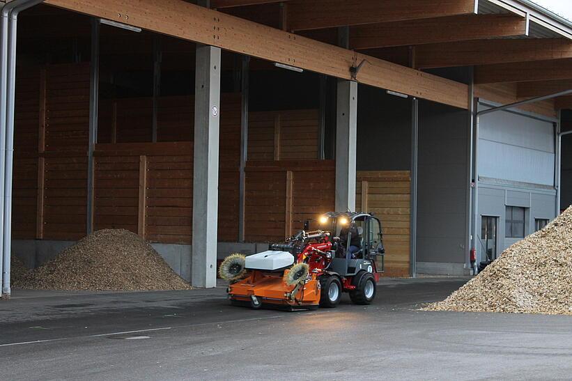 Weidemann Hoftrac 1280 im Einsatz