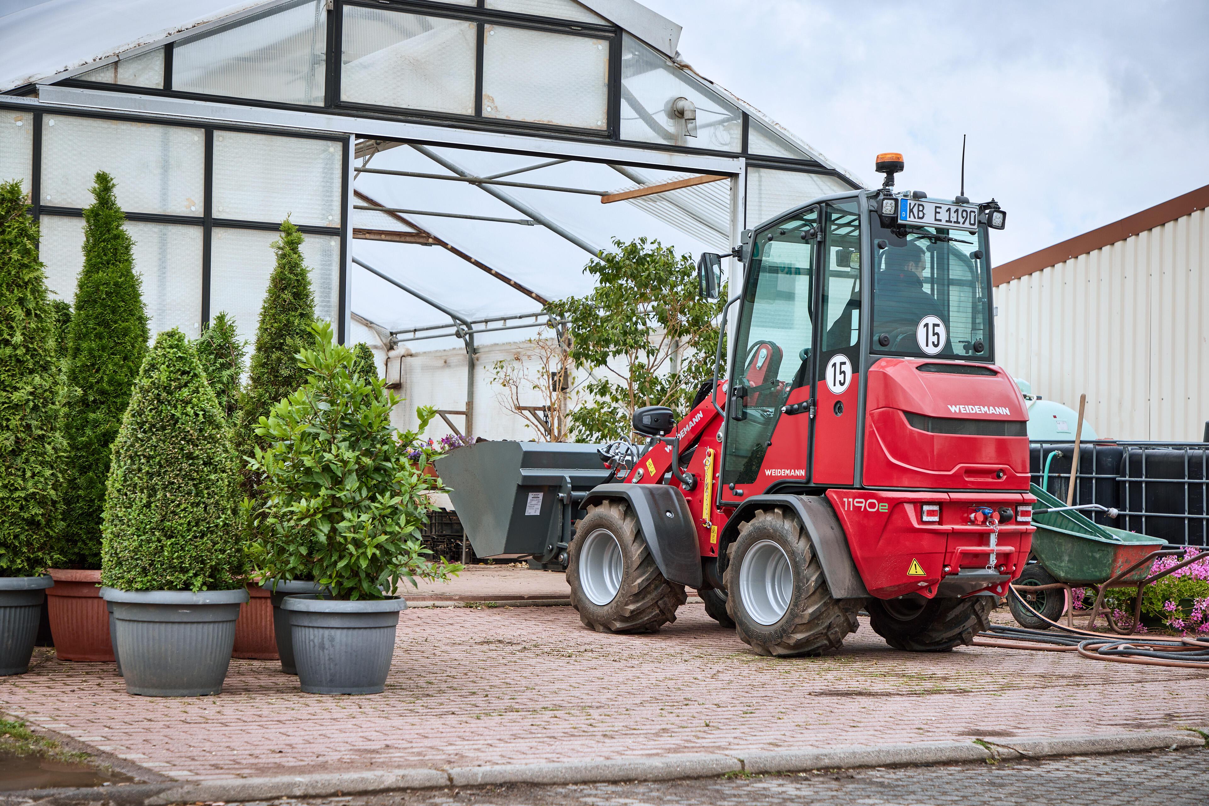 Weidemann Hoftrac 1190e Fülke használatban könnyűáru-kanállal