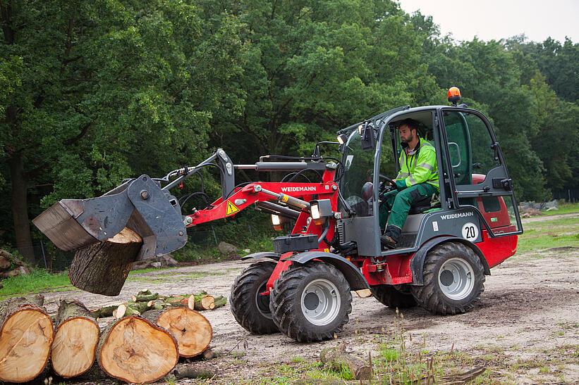 Weidemann Hoftrac 1280 im Einsatz