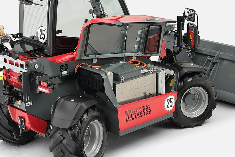 Weidemann telehandler T4512e equipment, studio